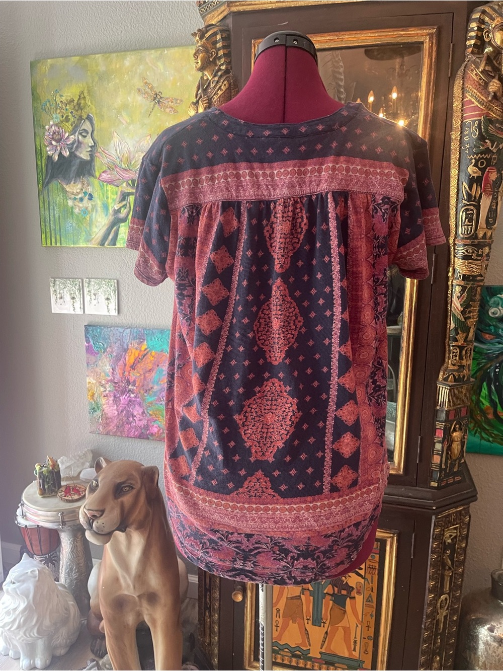 Lucky Brand Black and Rust Patterned V-Neck Short-Sleeve Top - Picture 2 of 3